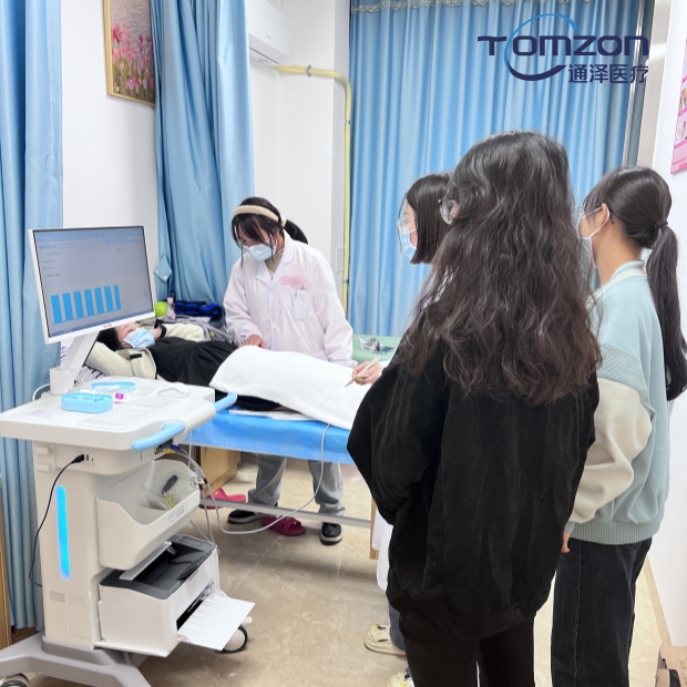 從評估到康復(fù)：盆底肌修復(fù)儀器在產(chǎn)后康復(fù)中的應(yīng)用